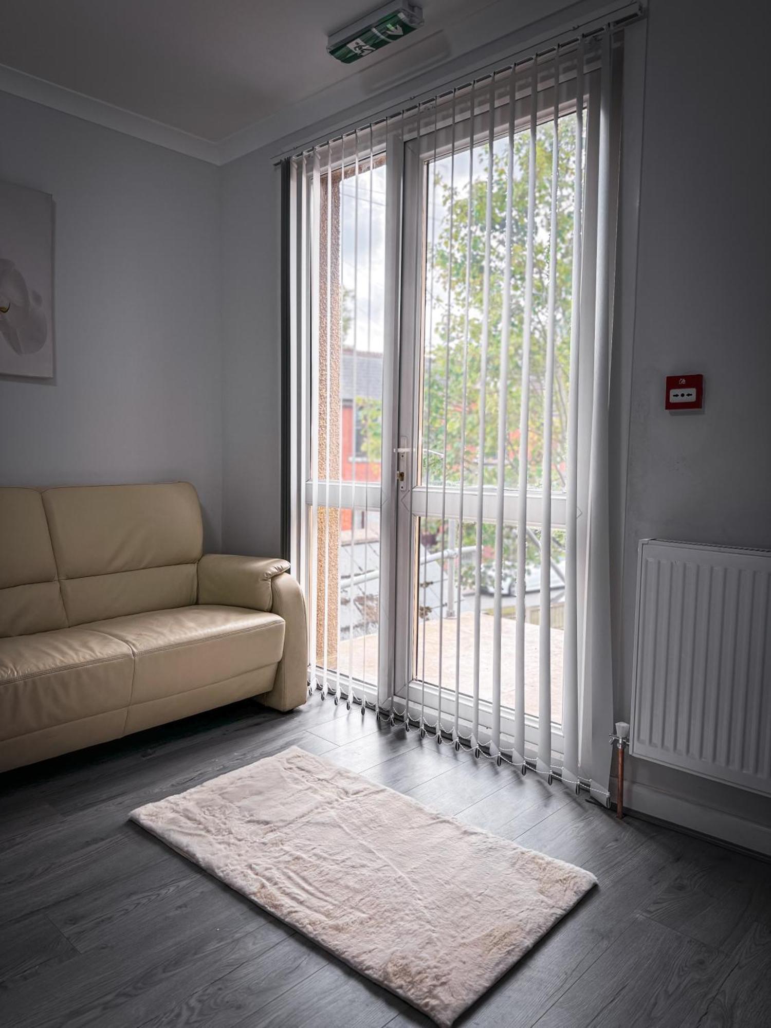Blue Moon Apartment Бирмингам Екстериор снимка