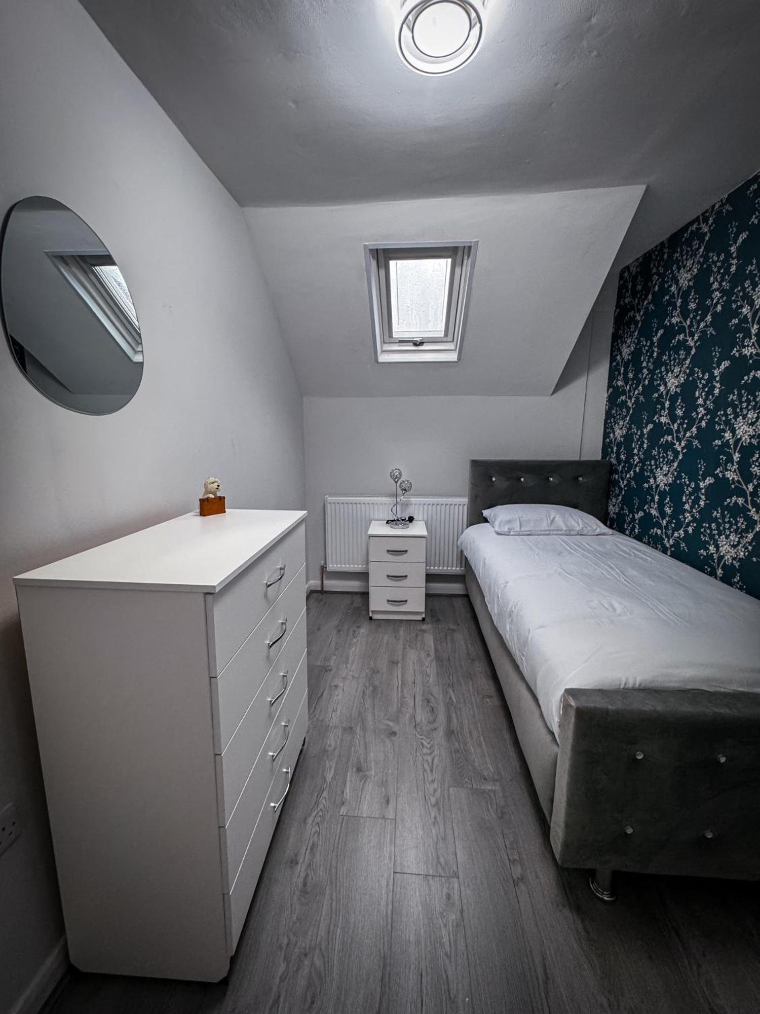 Blue Moon Apartment Бирмингам Екстериор снимка