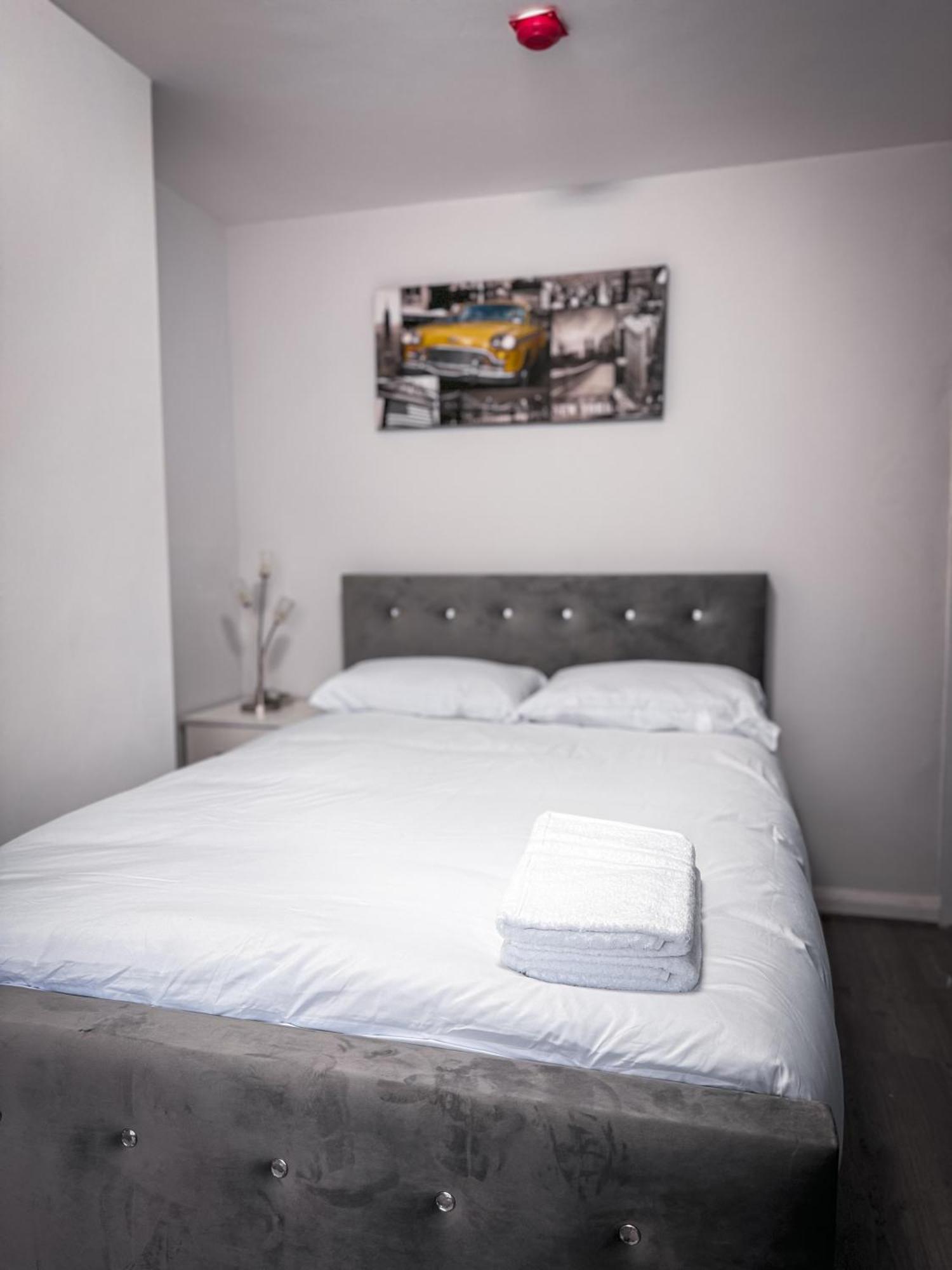 Blue Moon Apartment Бирмингам Екстериор снимка