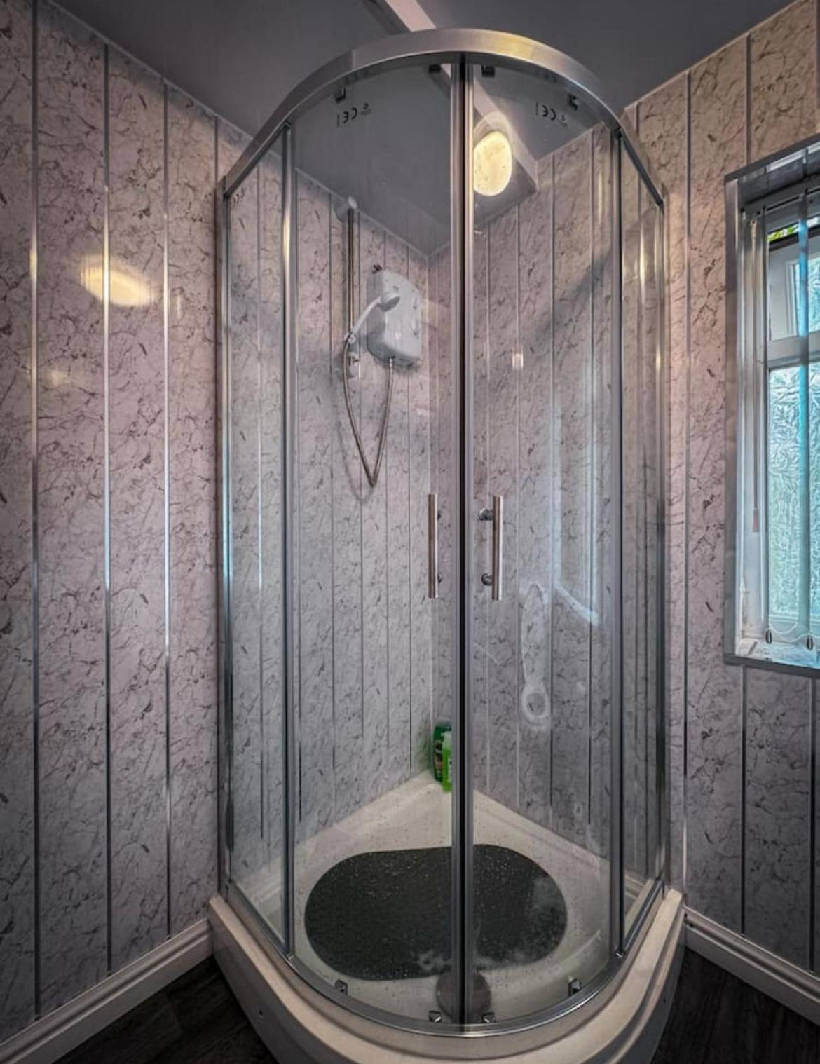 Blue Moon Apartment Бирмингам Екстериор снимка